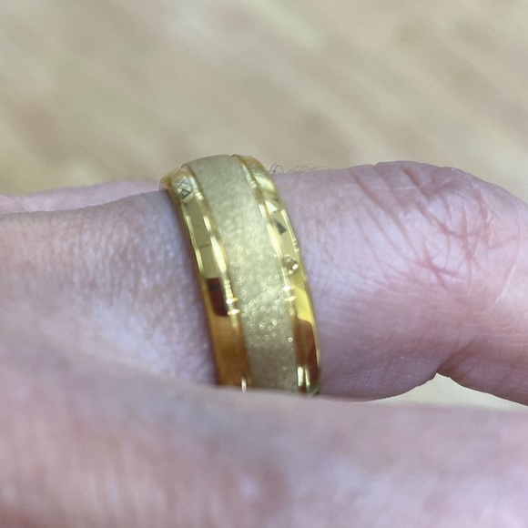 8mm Men Women Tungsten Ring Yellow Gold plated Sand tone finish - Picture 5 of 8